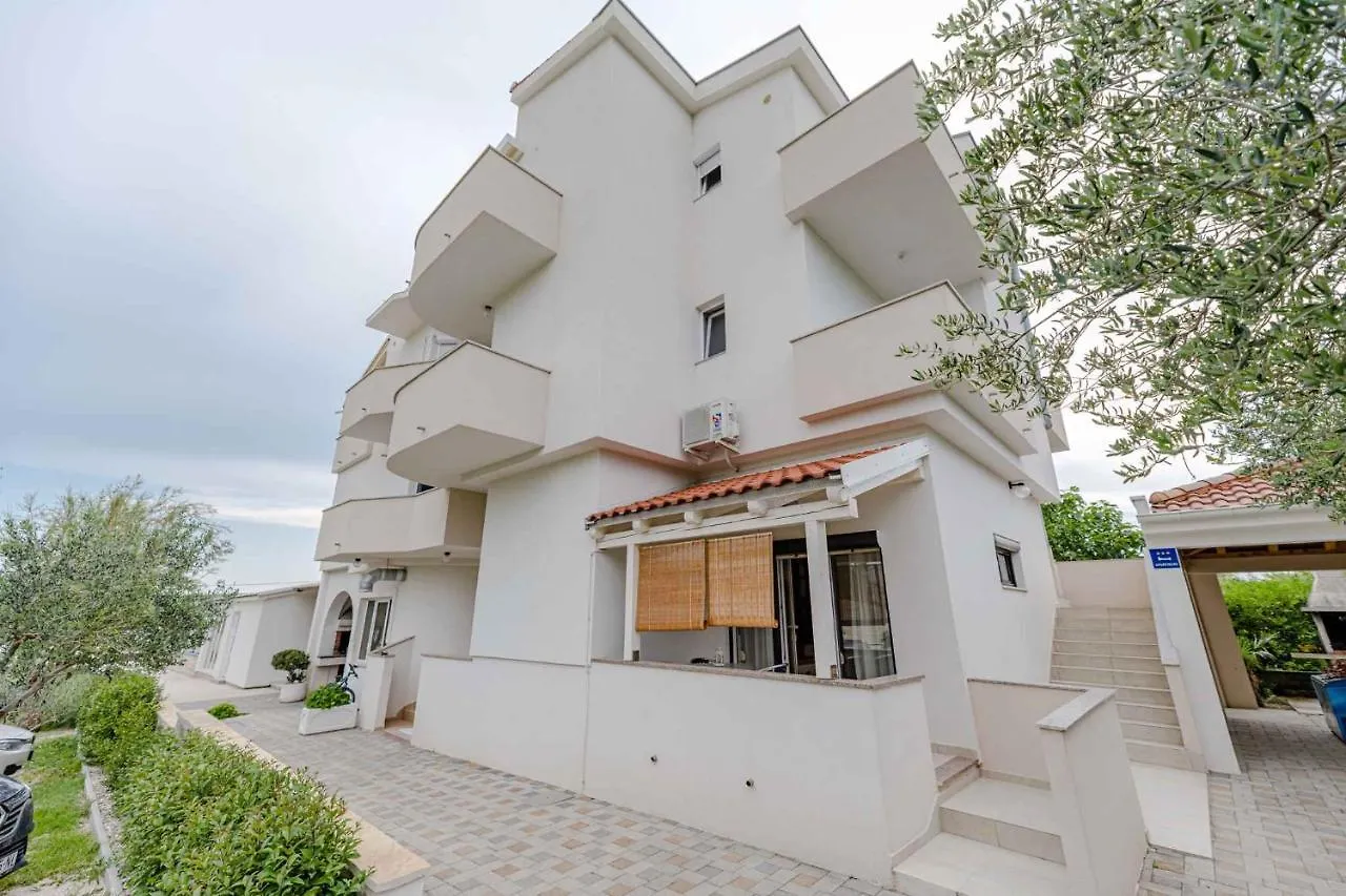 Apartments In Ljubac/Zadar Riviera 26786