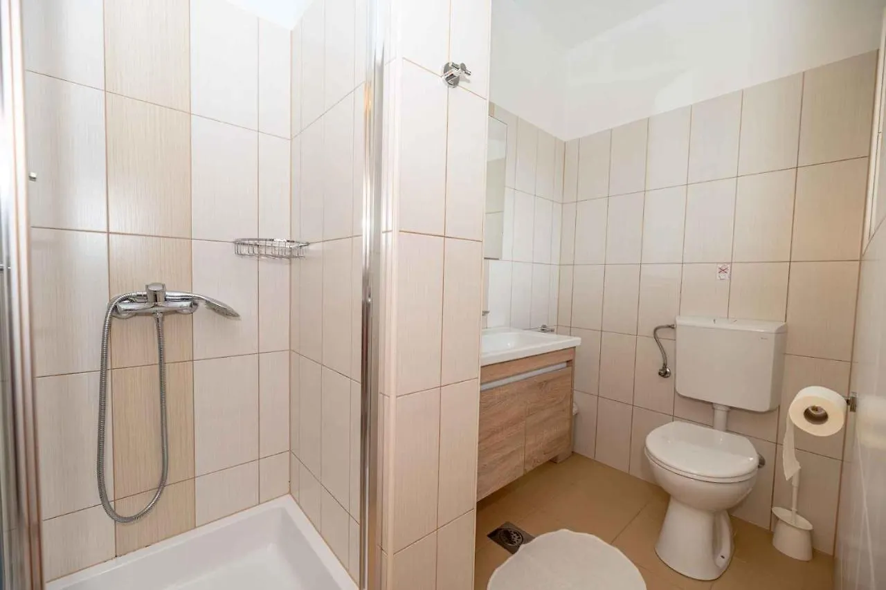 Apartments In Ljubac/Zadar Riviera 26786