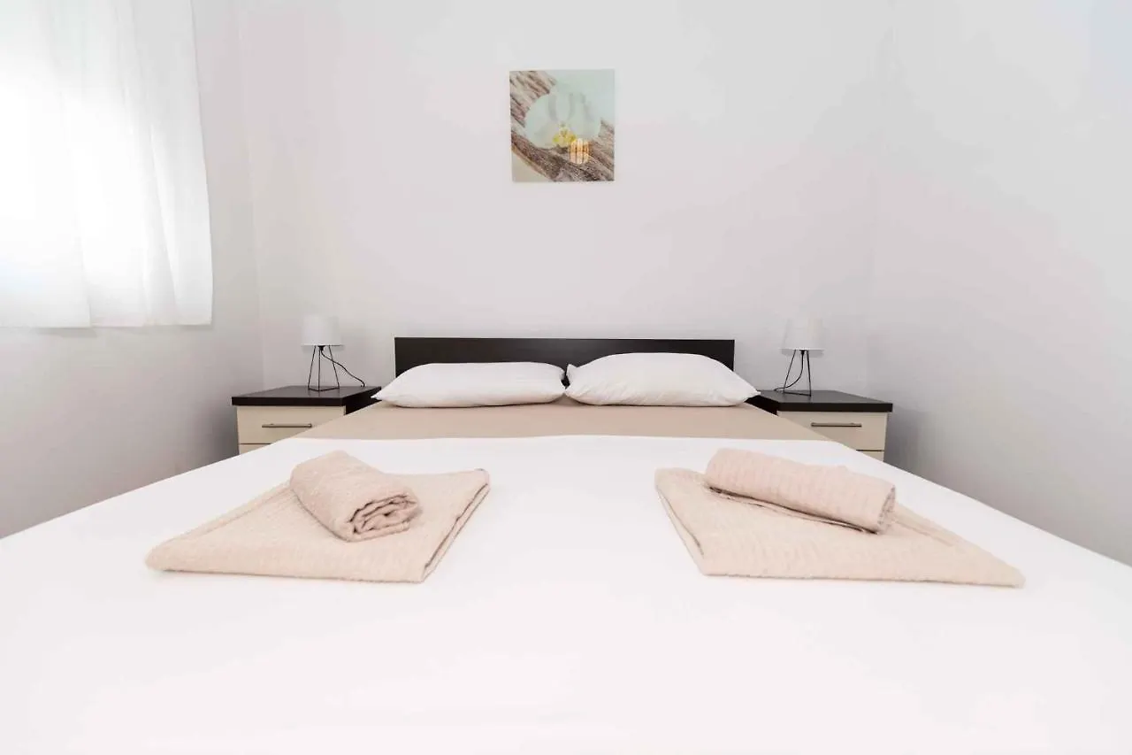 Apartments In Ljubac/Zadar Riviera 26786