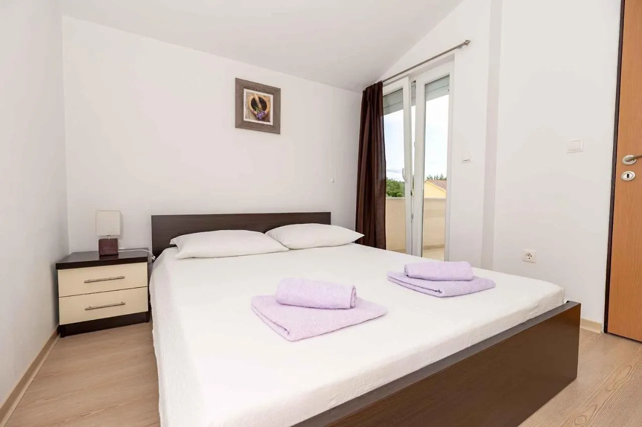 Apartments In Ljubac/Zadar Riviera 26786